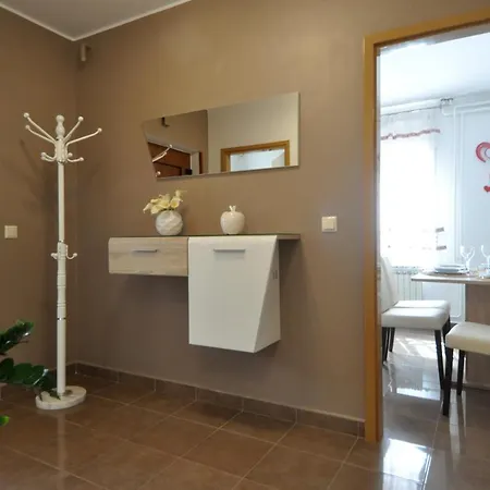 Apartment Lory Pula